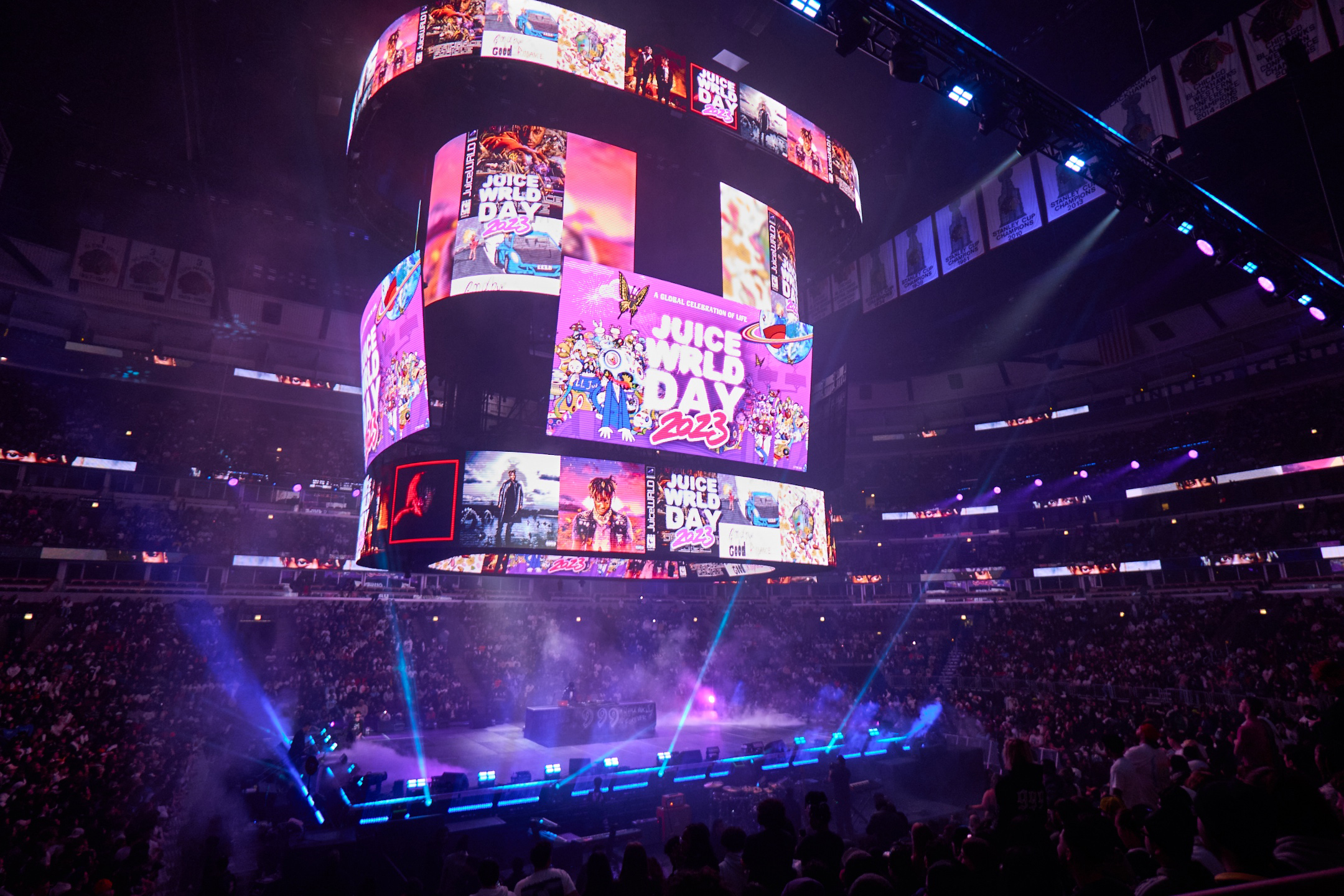 Fans celebrating Juice WRLD Day together at the event